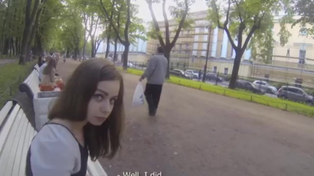 Пикапер в любительском видео на улице трахает привлекательную незнакомку