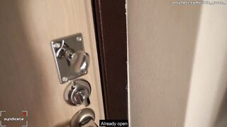 Школьник трахнул училку на письменном столе: жесткий секс в школе