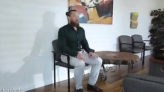 Пошлый доктор: сексуальные приключения пациента