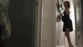 Оральная шлюха с волосатой пиздой и огромным членом