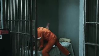 Библиотекарша изнасилована зеком в тюремной камере
