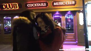 Снял девушку перед пражским баром и выебал ее в вагину